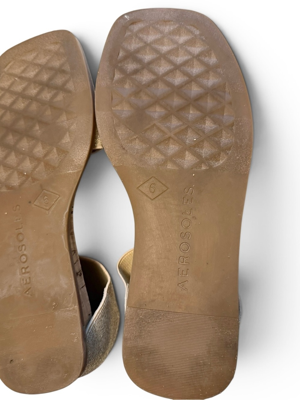 Aerosols Sente Low Wedge Gold Elastic Sandal Size 6 - Picture 6 of 6